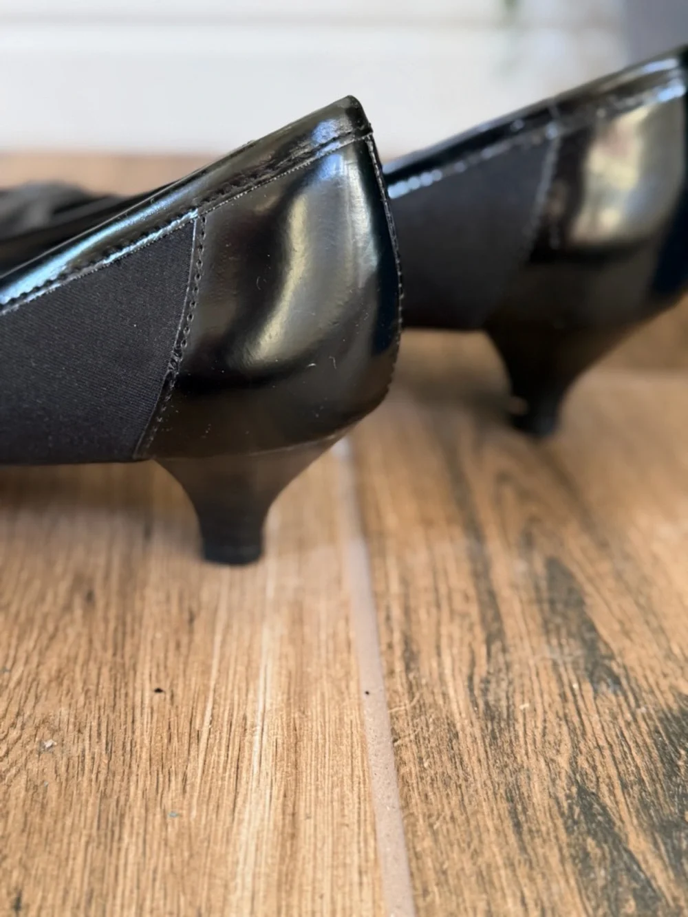 Anne Klein Black Pointed Toe Flats with Buckle Accent - Picture 3 of 8